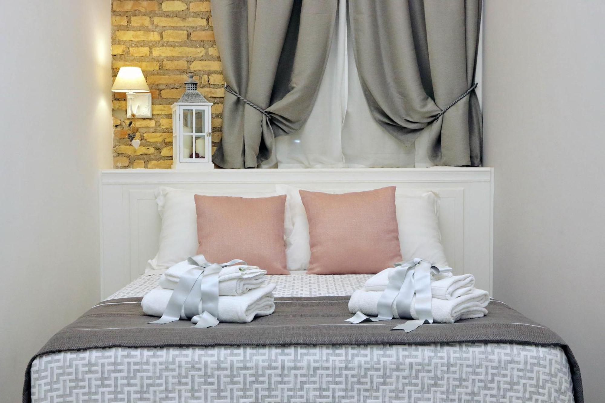 Roman Holiday Suites Casa de hóspedes